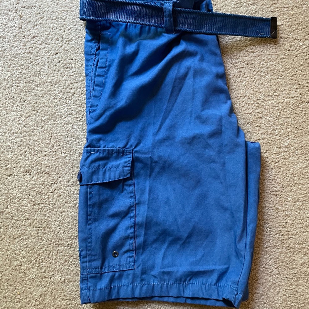 Nwt Indigo Blue cargo short size 38